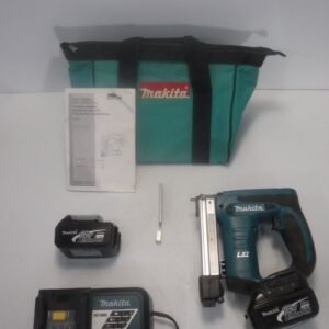 Cordless Stapler Makita DST221Z