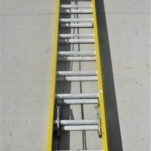 02-00260 32' Extension Ladder