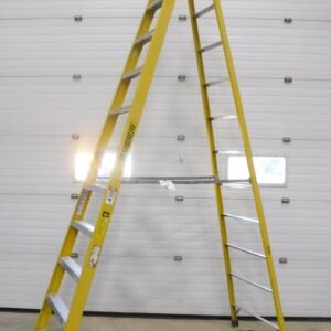 02-00279 12' Step Ladder