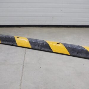 02-00570 Rubber Speed Bump 6'x1'